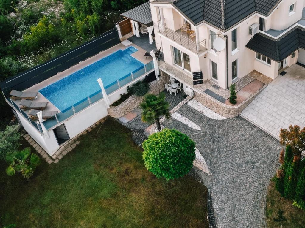 Ferienhaus Siroki Brijeg Экстерьер фото
