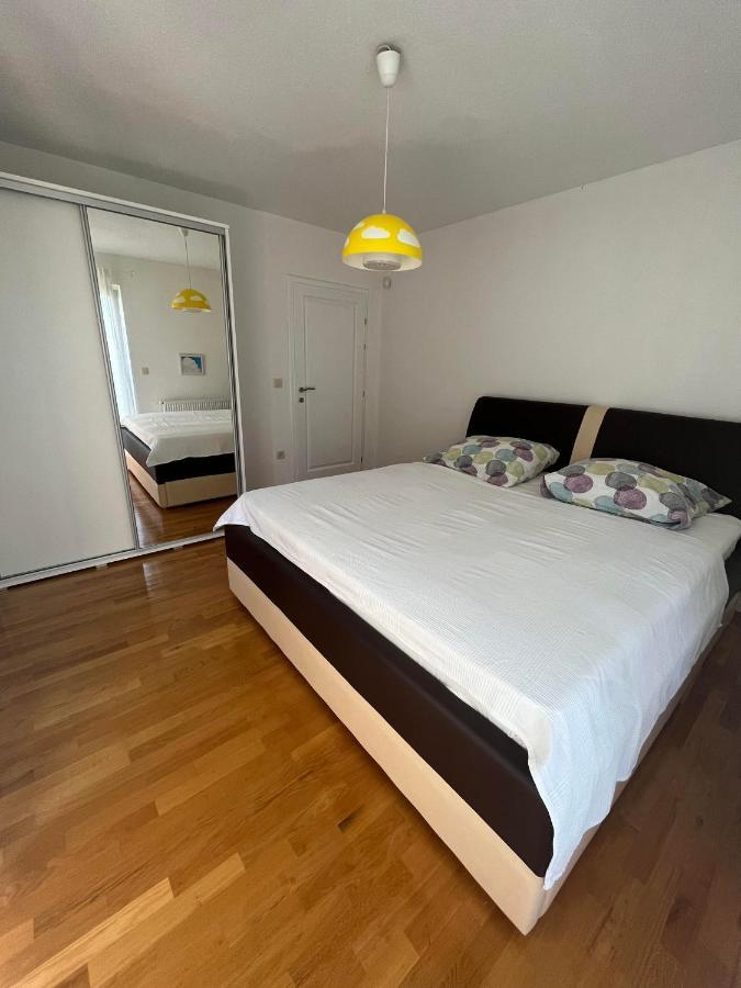Ferienhaus Siroki Brijeg Экстерьер фото