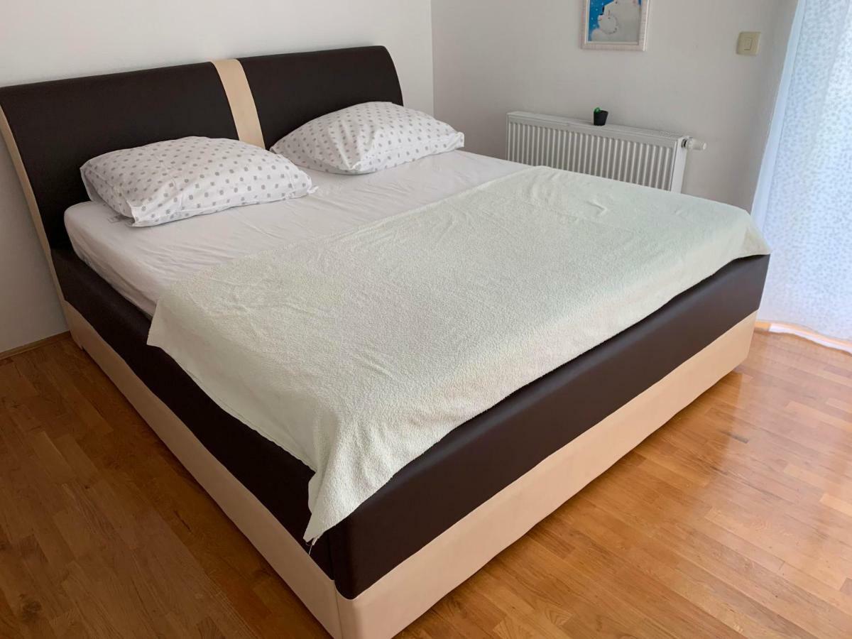 Ferienhaus Siroki Brijeg Экстерьер фото